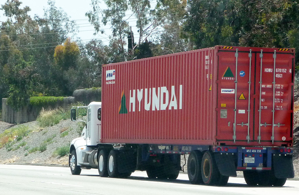 Jasa Truk Ekspedisi Jakarta Surabaya